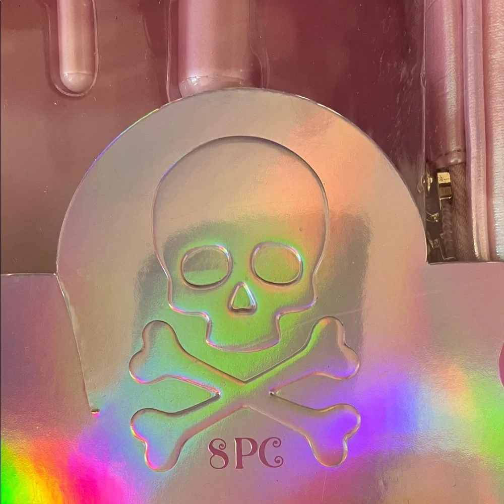 Essentials Collection Pink Makeup Brush Set - Picture 4 of 11